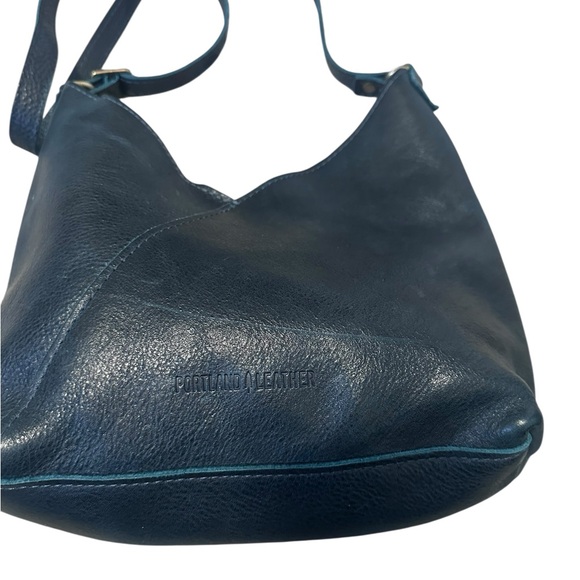 Portland Leather Small Naomi Shoulder Bag Elegant Deep Teal Color Boreal - Picture 6 of 11